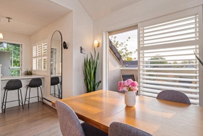 Photo 7 at 2558 W 4th Avenue, Kitsilano, Vancouver West