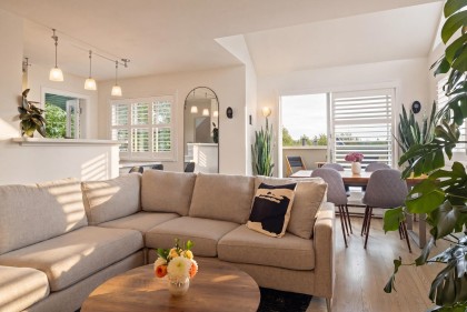 Photo 3 at 2558 W 4th Avenue, Kitsilano, Vancouver West