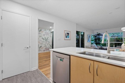Photo 6 at 104 - 3023 W 4th Avenue, Kitsilano, Vancouver West