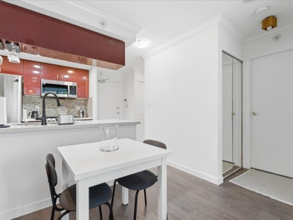 Photo 6 at 502 - 1033 Marinaside Crescent, Yaletown, Vancouver West