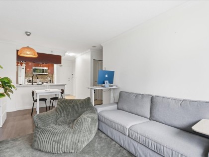 Photo 10 at 502 - 1033 Marinaside Crescent, Yaletown, Vancouver West