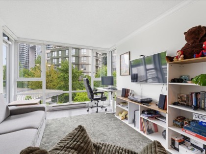 Photo 8 at 502 - 1033 Marinaside Crescent, Yaletown, Vancouver West