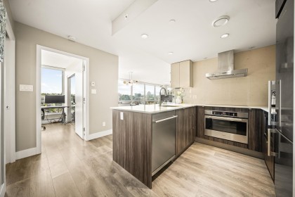 Photo 9 at 1208 - 1788 Columbia Street, False Creek, Vancouver West