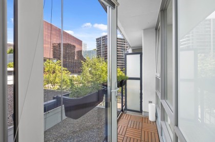 Photo 15 at 607 - 939 Expo Boulevard, Yaletown, Vancouver West
