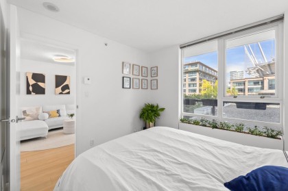 Photo 11 at 607 - 939 Expo Boulevard, Yaletown, Vancouver West