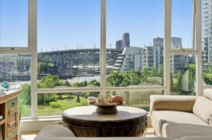 Photo 3 at 803 - 455 Beach Crescent, Yaletown, Vancouver West