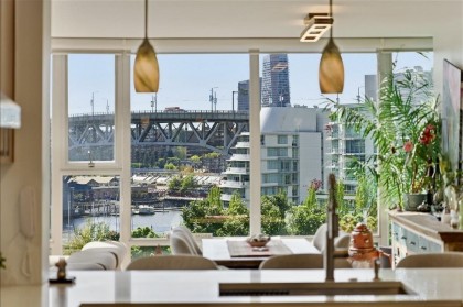 Photo 11 at 803 - 455 Beach Crescent, Yaletown, Vancouver West
