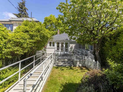 Photo 17 at 4518 W 12th Avenue, Point Grey, Vancouver West