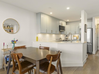Photo 6 at 102 - 2287 W 3rd Avenue, Kitsilano, Vancouver West