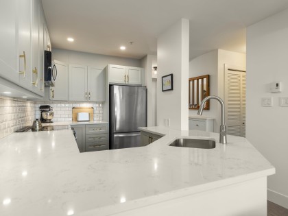 Photo 7 at 102 - 2287 W 3rd Avenue, Kitsilano, Vancouver West