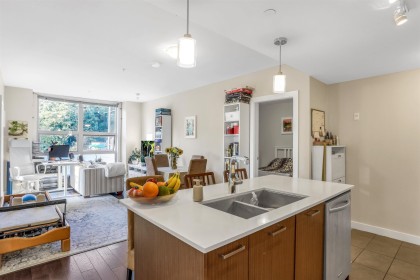 Photo 1 at 204 - 1177 Marine Drive, Norgate, North Vancouver
