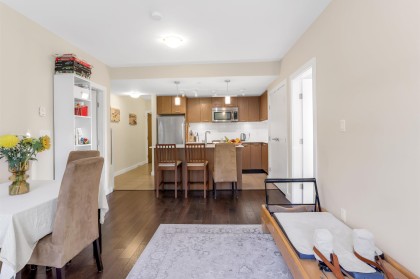 Photo 9 at 204 - 1177 Marine Drive, Norgate, North Vancouver
