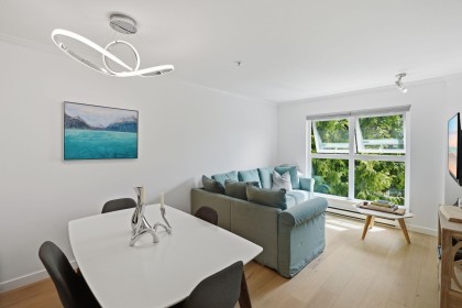 Photo 1 at 2510 W 4th Avenue, Kitsilano, Vancouver West