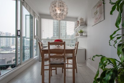 Photo 10 at 1208 - 939 Homer Street, Yaletown, Vancouver West