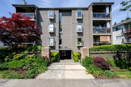 Photo 2 at 101 - 1875 W 8th Avenue, Kitsilano, Vancouver West
