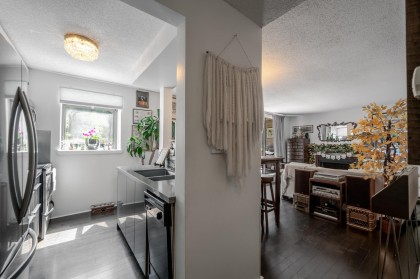 Photo 9 at 101 - 1875 W 8th Avenue, Kitsilano, Vancouver West