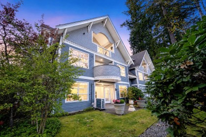 Photo 2 at 103 - 3399 Capilano Crescent, Edgemont, North Vancouver