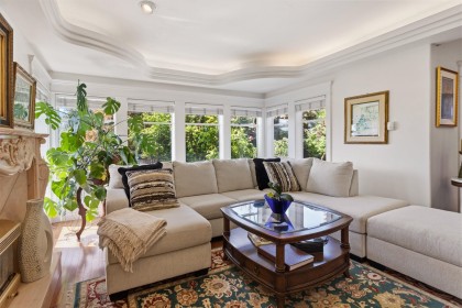 Photo 4 at 2541 Marine Drive, Dundarave, West Vancouver
