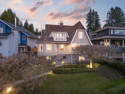 Photo 3 at 402 Brand Street, Upper Lonsdale, North Vancouver