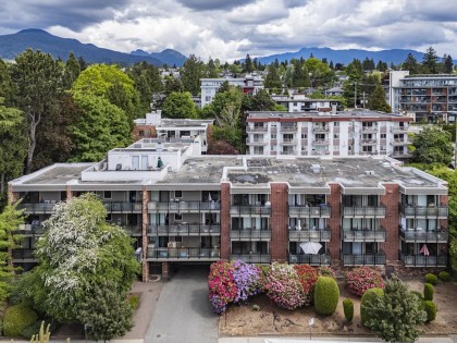 Photo 2 at 310 - 360 E 2nd Street, Lower Lonsdale, North Vancouver