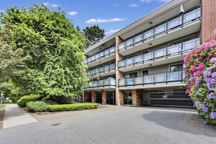 Photo 3 at 310 - 360 E 2nd Street, Lower Lonsdale, North Vancouver