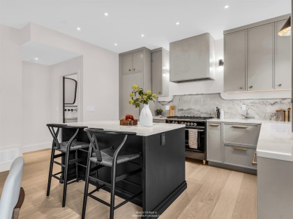 Photo 10 at 2 - 4088 Maple Crescent, Quilchena, Vancouver West