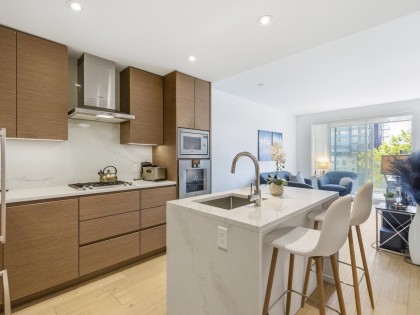 Photo 4 at 402 - 5693 Elizabeth Street, Cambie, Vancouver West