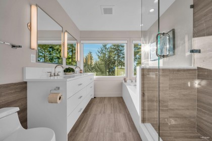 Photo 22 at 130 Oceanview Place, Lions Bay, West Vancouver