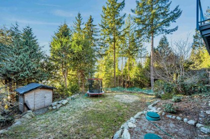 Photo 33 at 130 Oceanview Place, Lions Bay, West Vancouver