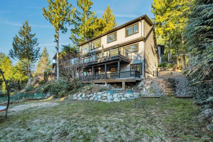 Photo 37 at 130 Oceanview Place, Lions Bay, West Vancouver
