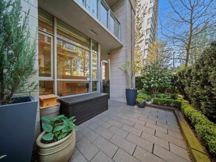 Photo 26 at 180 Athletes Way, False Creek, Vancouver West