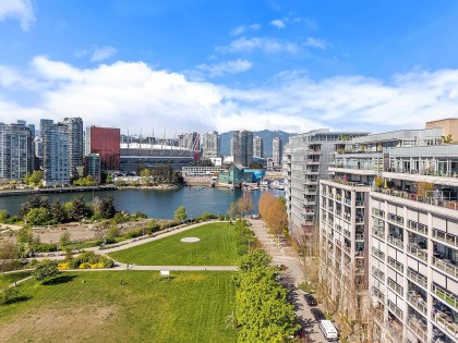 Photo 33 at 180 Athletes Way, False Creek, Vancouver West