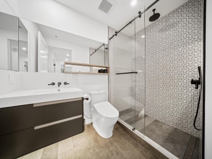 Photo 21 at 180 Athletes Way, False Creek, Vancouver West