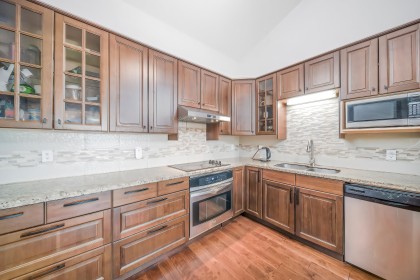 Photo 32 at 49 - 2202 Folkestone Way, Panorama Village, West Vancouver