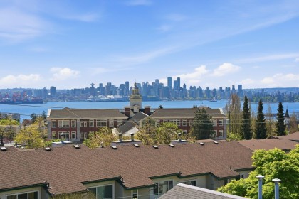 Photo 1 at 314 - 1345 Chesterfield Avenue, Central Lonsdale, North Vancouver