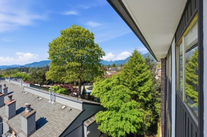 Photo 37 at 314 - 1345 Chesterfield Avenue, Central Lonsdale, North Vancouver