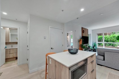 Photo 4 at 211 - 3596 Malsum Drive, Roche Point, North Vancouver