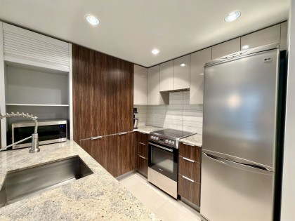 Photo 3 at 407 - 1088 Richards Street, Yaletown, Vancouver West