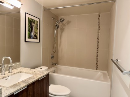 Photo 10 at 407 - 1088 Richards Street, Yaletown, Vancouver West