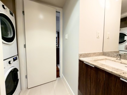 Photo 11 at 407 - 1088 Richards Street, Yaletown, Vancouver West