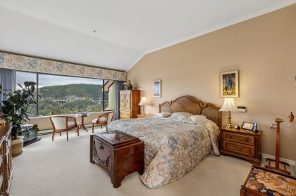 Photo 14 at 5180 Meadfeild Road, Upper Caulfeild, West Vancouver
