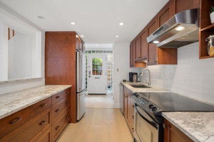 Photo 8 at 1382 Maple Street, Kitsilano, Vancouver West