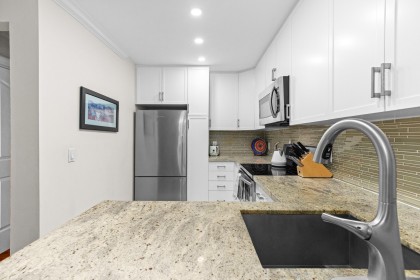 Photo 11 at 105 - 1125 Gilford Street, West End VW, Vancouver West