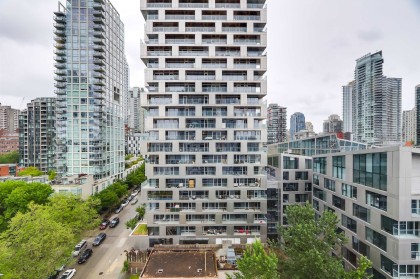 Photo 13 at 1401 - 1500 Howe Street, Yaletown, Vancouver West