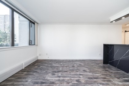 Photo 12 at 204 - 1740 Comox Street, West End VW, Vancouver West