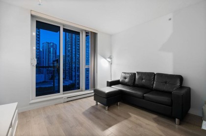Photo 2 at 1103 - 1010 Richards Street, Yaletown, Vancouver West