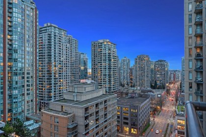 Photo 29 at 1103 - 1010 Richards Street, Yaletown, Vancouver West