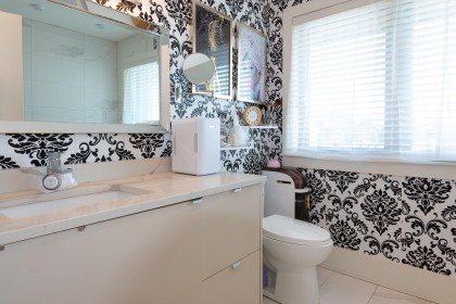Photo 30 at 908 Beaconsfield Road, Forest Hills NV, North Vancouver