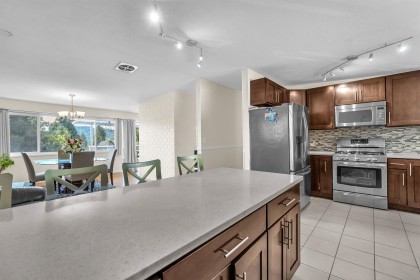 Photo 5 at 693 Plymouth Drive, Windsor Park NV, North Vancouver