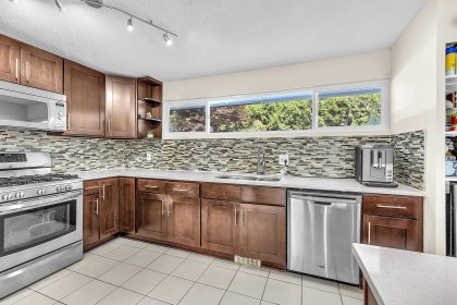 Photo 15 at 693 Plymouth Drive, Windsor Park NV, North Vancouver